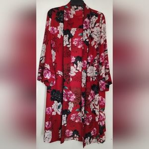 🌟3 $10 items for $20Jennifer Lopez kimono